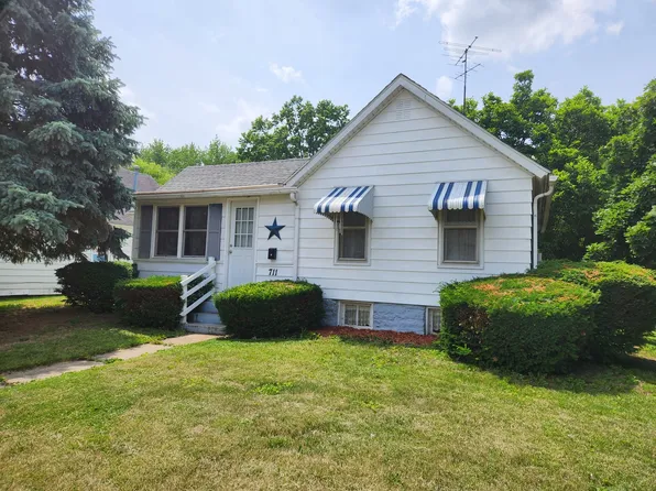 711 Avenue E, Sterling, IL 61081