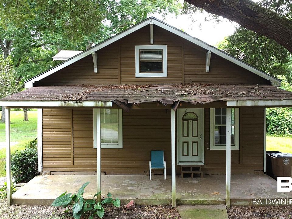 1st image of 411 Young St