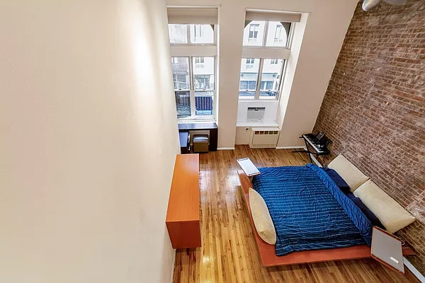 Sold by HomeDax Real Estate | media 20