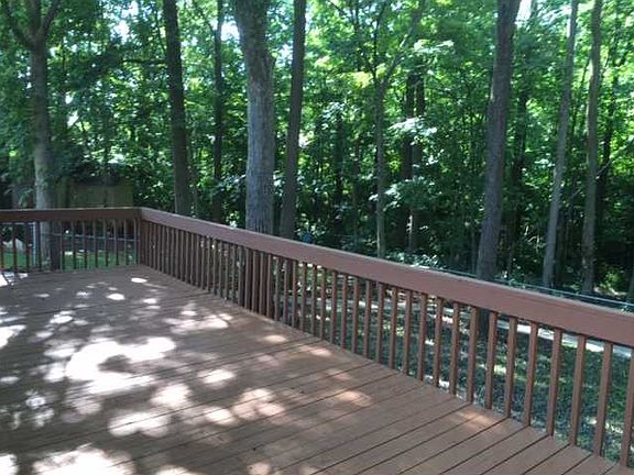 2nd image of 3332 Fox Orchard Cir