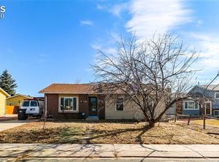 1285 Jet Wing Cir, Colorado Springs, CO 80916
