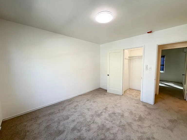 1831 & 1833 Stanford Street — Photo 18