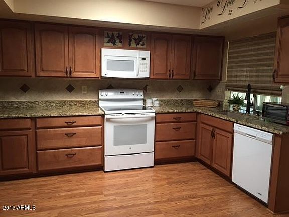 3rd image of 11005 W Edgewood Dr