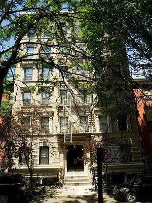 Sold by Sotheby's International Realty | media 22