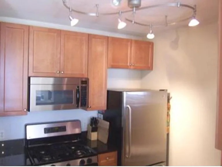 851 N Glebe Rd #503 — Photo 2