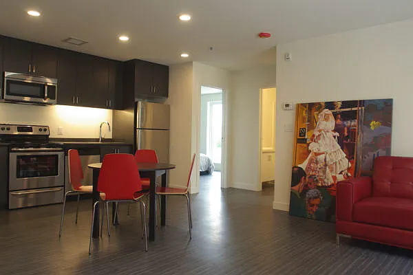 98 Market Ave — Photo 13