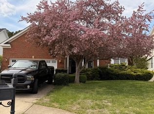 5327 W Philippi Pl, Fredericksburg, VA