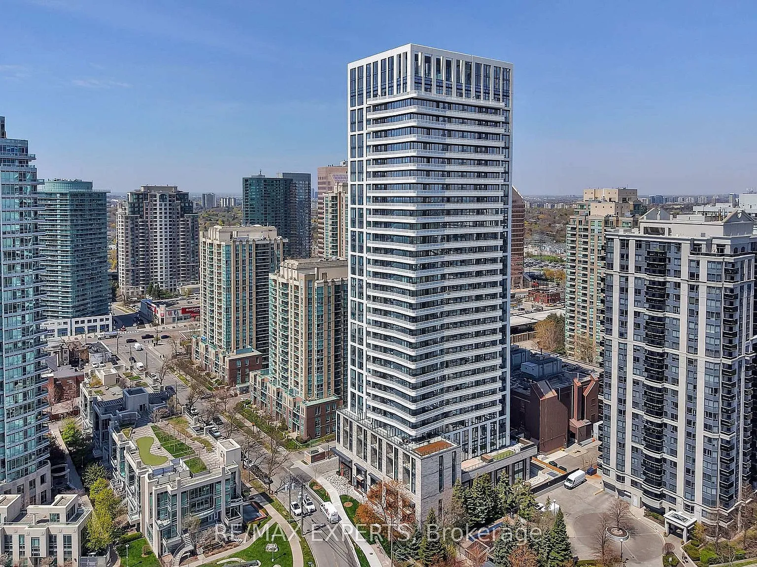 2 bed, $2,450 — Photo 1