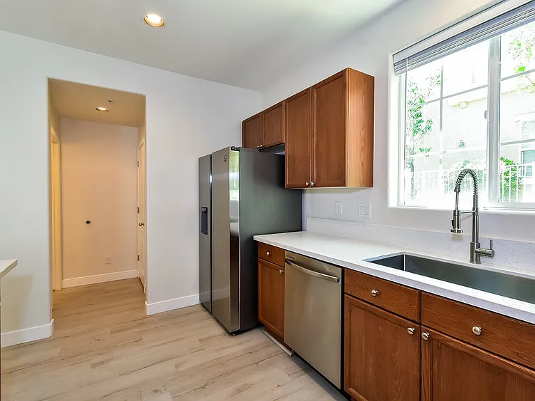 7557 Cultural Ct — Photo 8