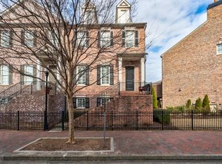 220 Rose Garden Ln, Alpharetta, GA 30009