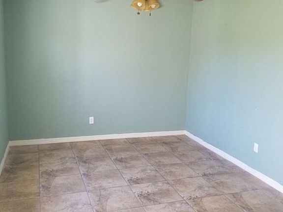 2nd image of 824 Holmes Ave