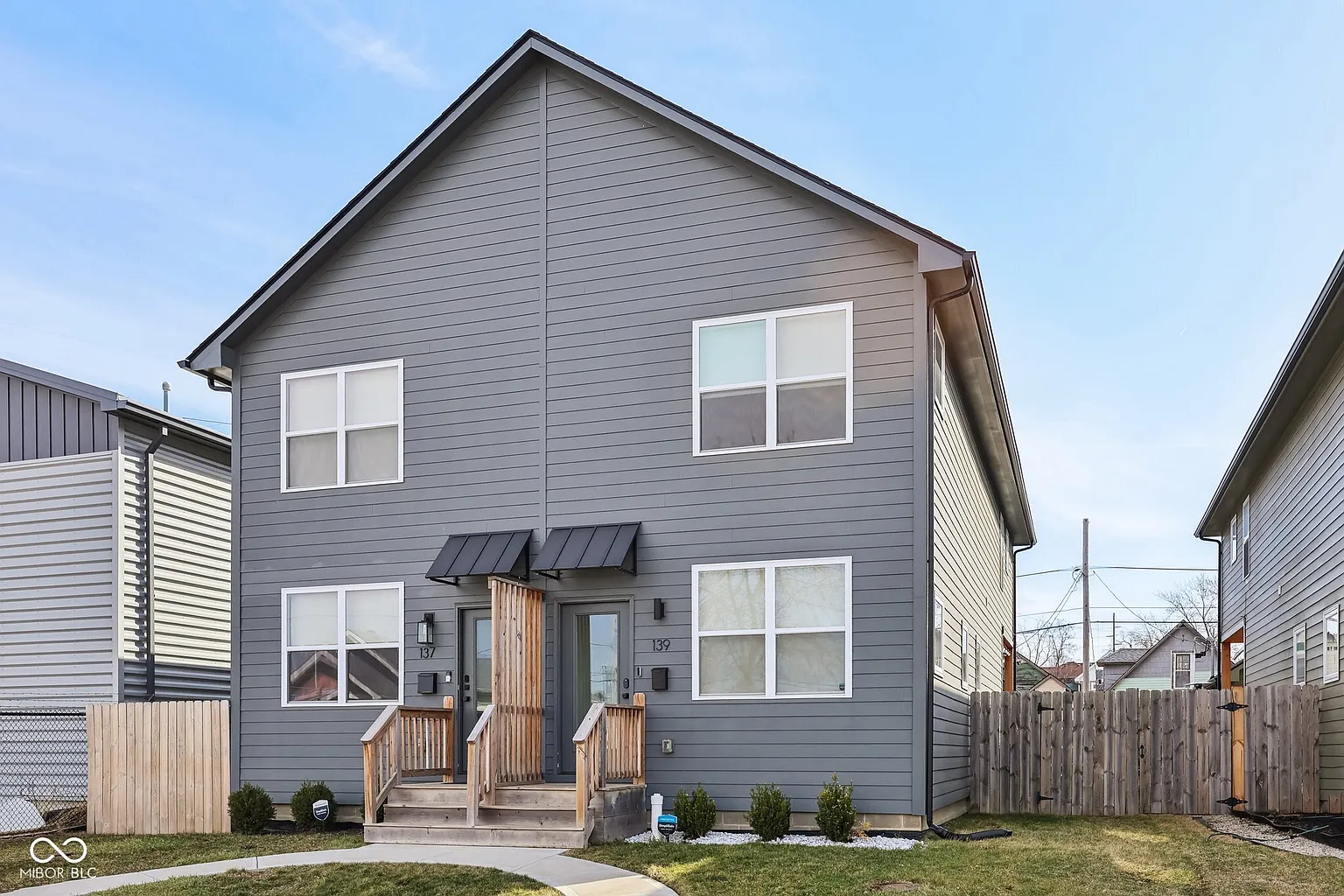 139 McKim Ave photo 1