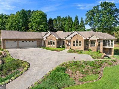 203 Eagles Landing Ln, Seneca, SC, 29672