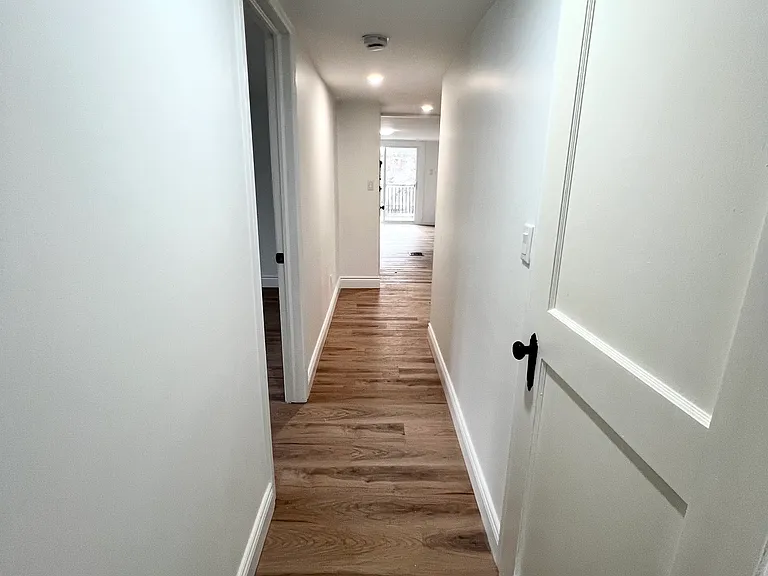 5 Renwick Ave #3 — Photo 4
