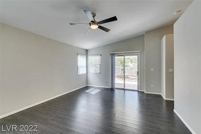 279 Deerleap Cir — Photo 6