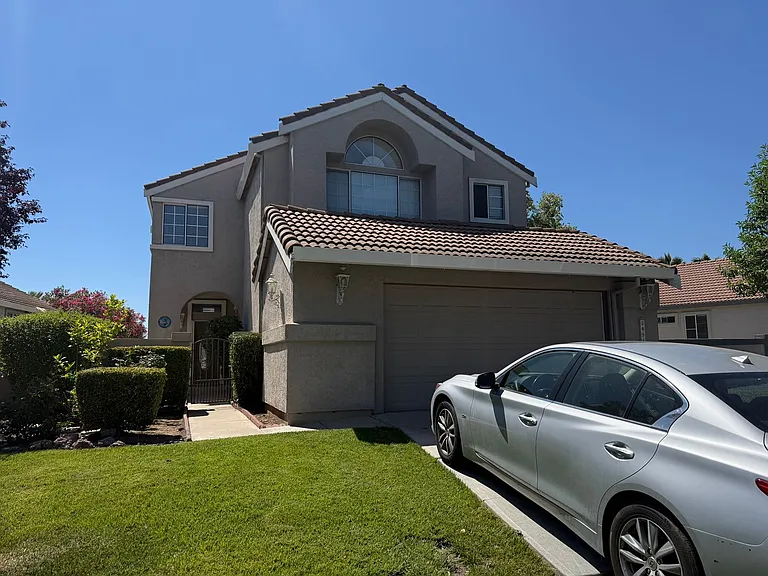 2451 Cherry Hills Dr — Photo 1