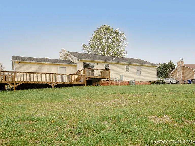 3949 Silver Chalice Dr — Photo 16