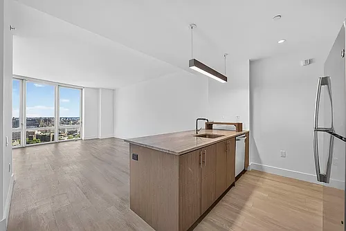 86 Fleet Pl #28U Photo 1