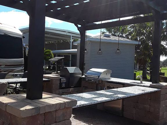4th image of 2888 Saint George Dr