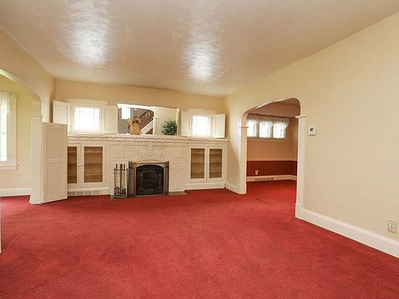 3rd image of 80 Meadowbrook Ave