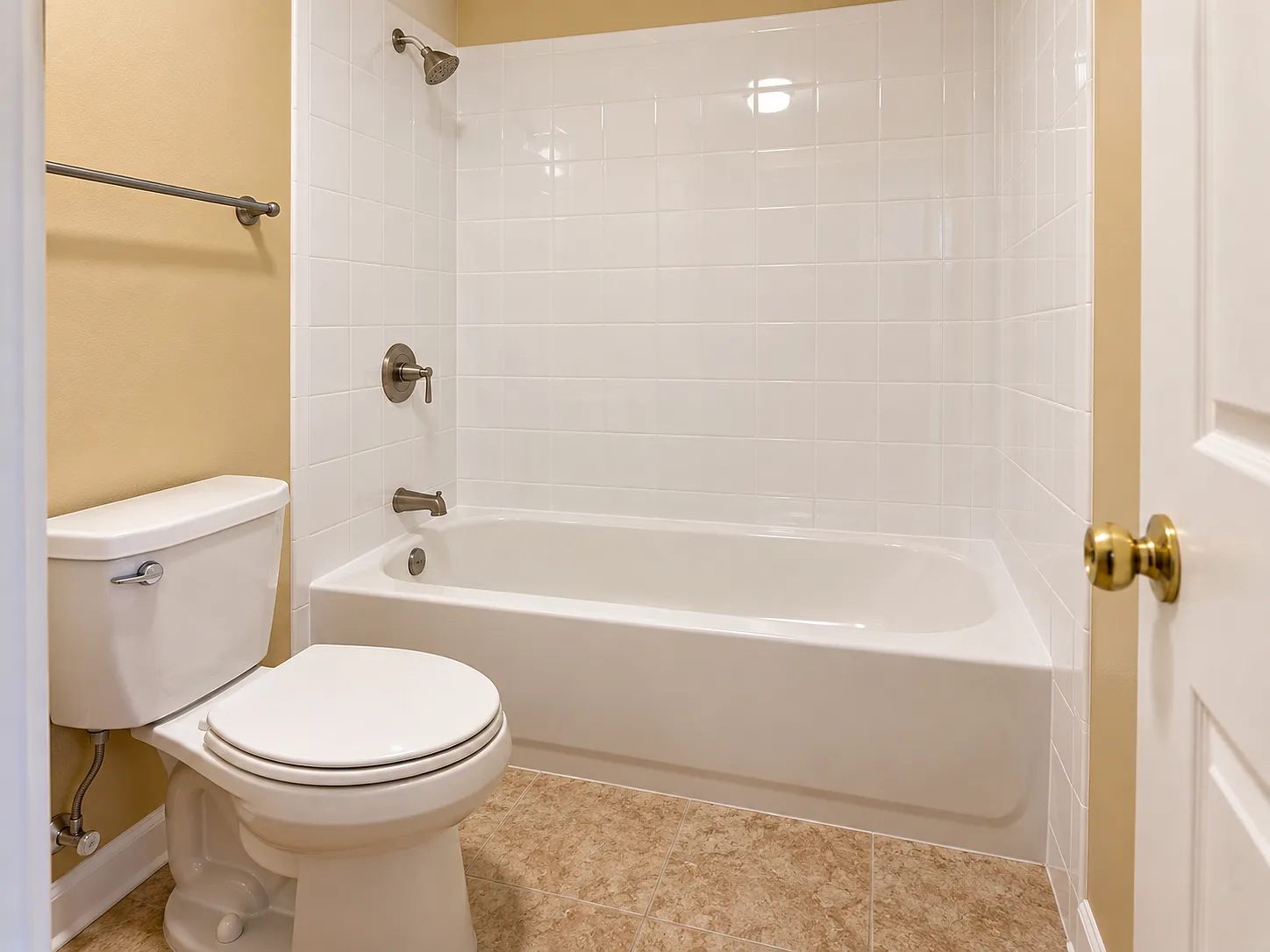 2 bed, 1.5 bath, 850 sqft, $2,997 — Photo 3