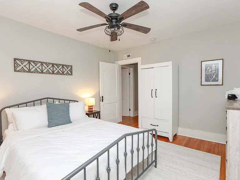 832 Brandon Ave #2 — Photo 8