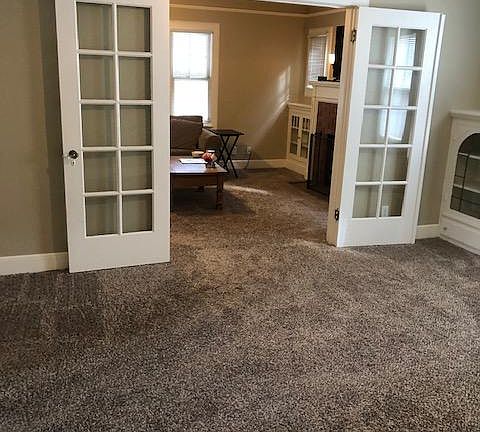 3rd image of 820 21st St