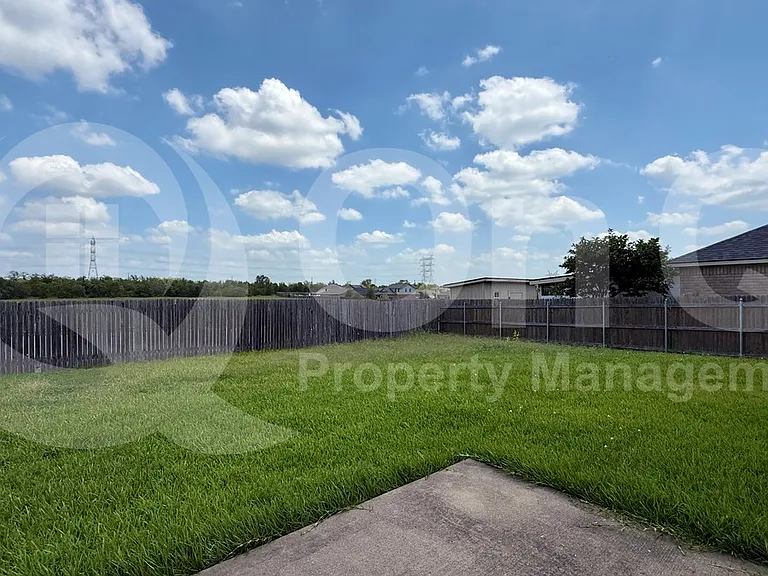 12224 Timber Heights Dr — Photo 28