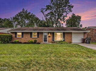 625 Westbrook Dr, Lima, OH 45801