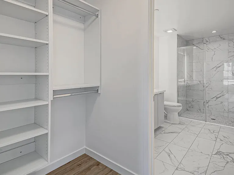 Walk-in Closet
