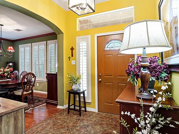 3rd image of 3127 Watercress Cir