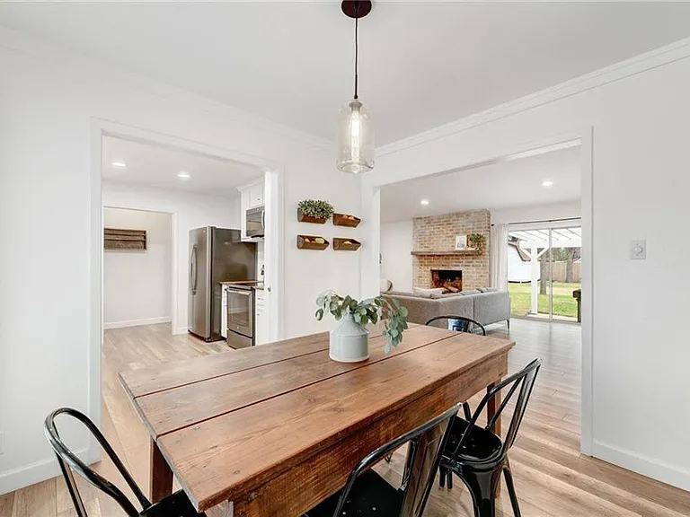 13313 Effingham St — Photo 12