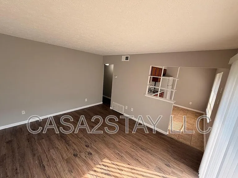 5106 Malibu Ct #23 — Photo 3