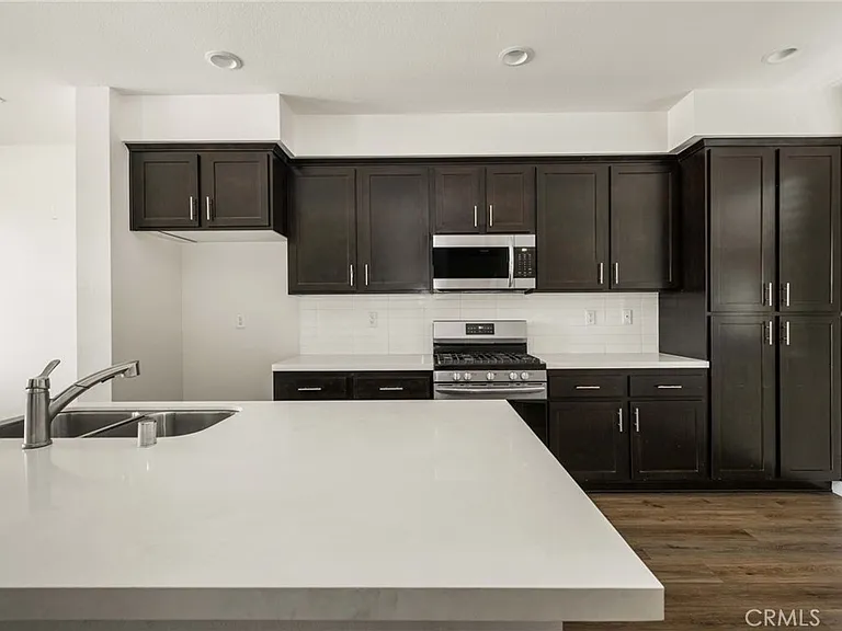 123 E Knox Dr — Photo 21