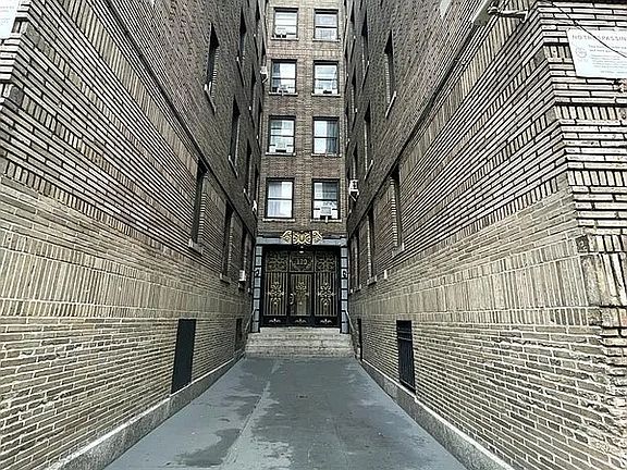 5th image of 170 Vermilyea Ave APT 1H