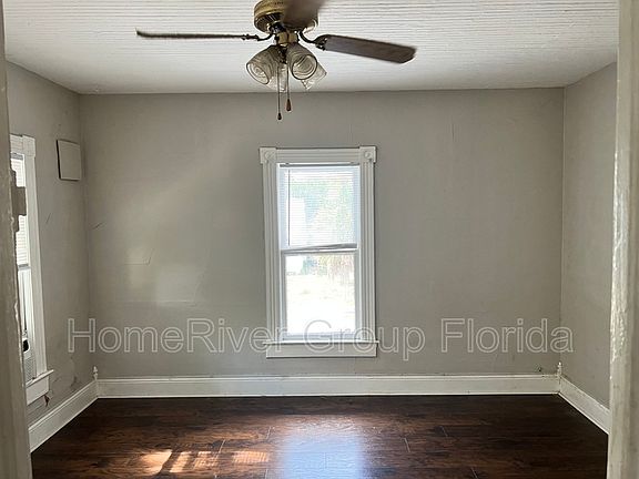 5th image of 318 E Tarpon Ave APT 4