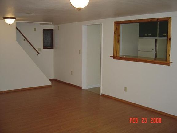3rd image of 915 Jennings St