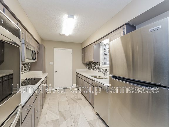 4th image of 3388 Greenridge Cv
