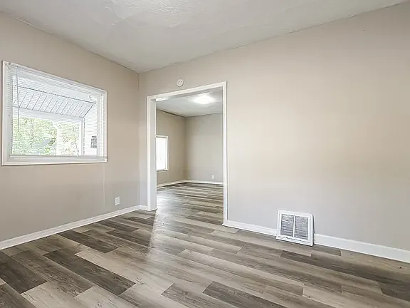 473 Diamond Ave — Photo 11