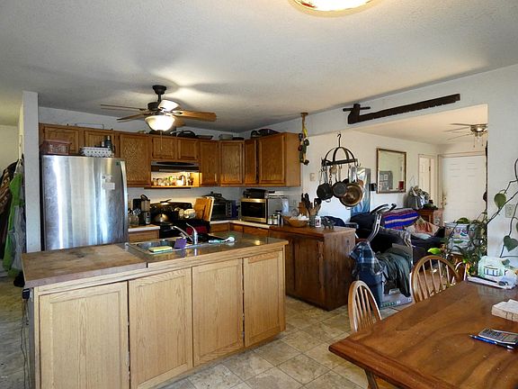 5th image of 541 N Bayview Ct