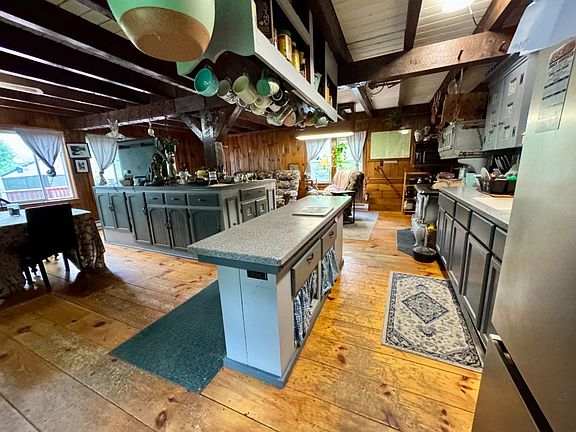 5th image of 1238 Halls Lake Road