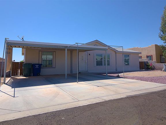 3rd image of 3054 S Fairchild Ave