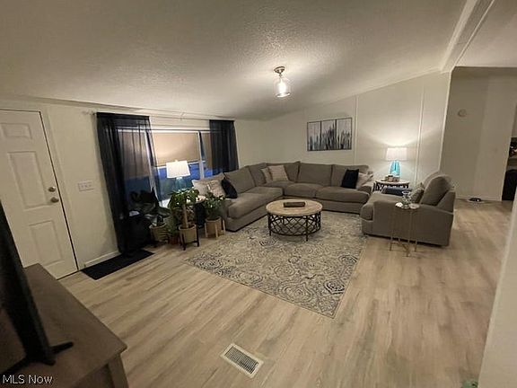 2nd image of 2216 Adams Ln