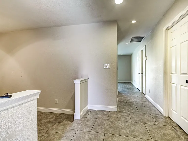 1737 E Pebble Beach Dr — Photo 50