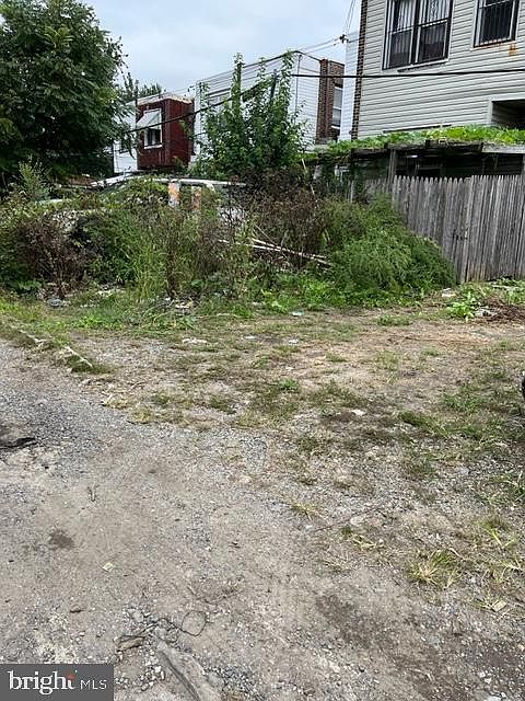 2nd image of 5230 Hawthorne St