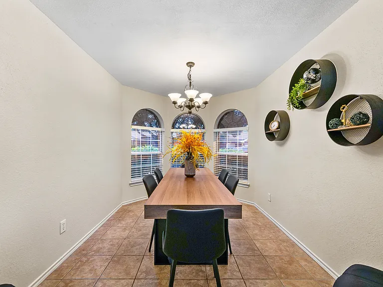 1001 Ridgecrest Dr — Photo 10