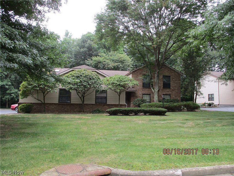 1st image of 1341 Fox Run Dr Unit B