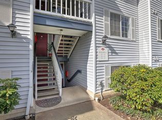 7453 Newcastle Golf Club Rd APT L201, Newcastle, WA 98059