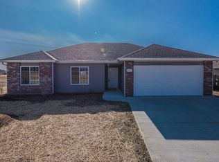 4640 E Steiner Glen Dr, Columbia, MO 65202