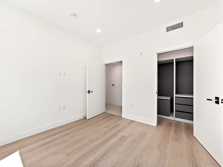 1257 N Sweetzer Ave #103 — Photo 13